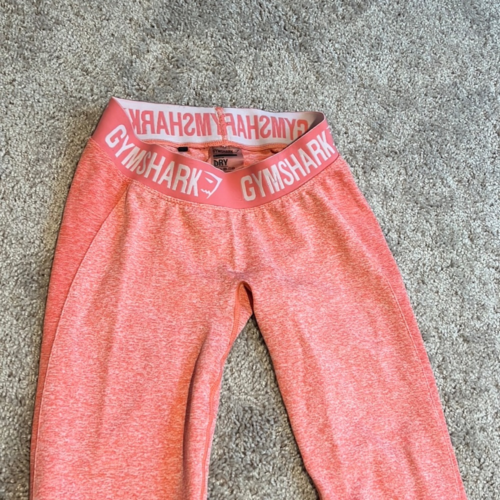 GYMSHARK pink workout leggings. Size small.